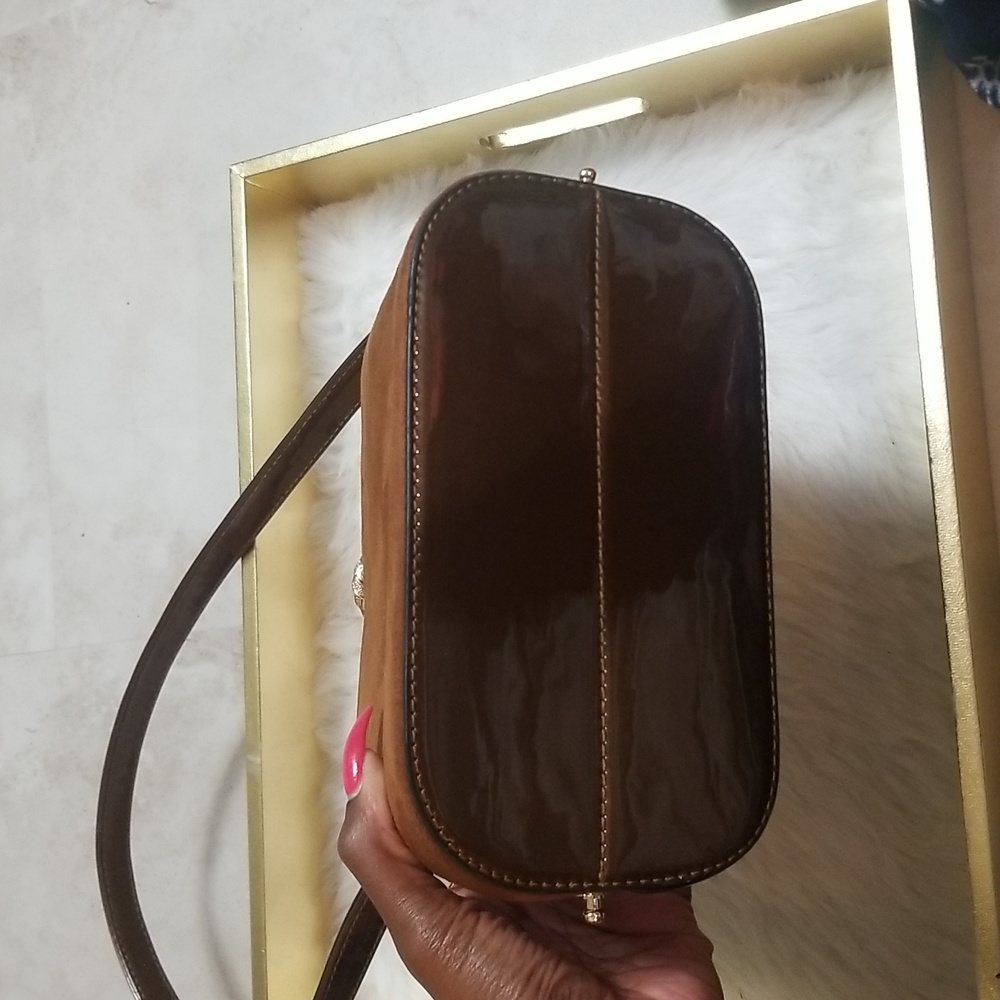 Gorgeous Bronze two-tone Purse - Picture 5 of 8